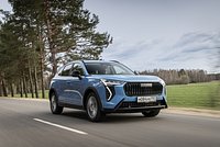 Самая популярная в России иномарка обновилась. Как поменялся Haval Jolion: тест-драйв «Ленты.ру»