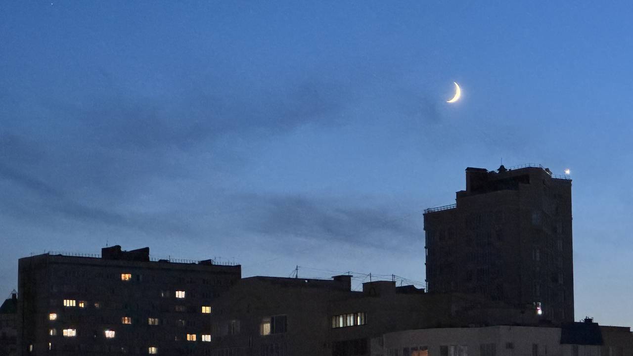 Drone Detonates in Shebekino Apartment Courtyard, Injuring One Man